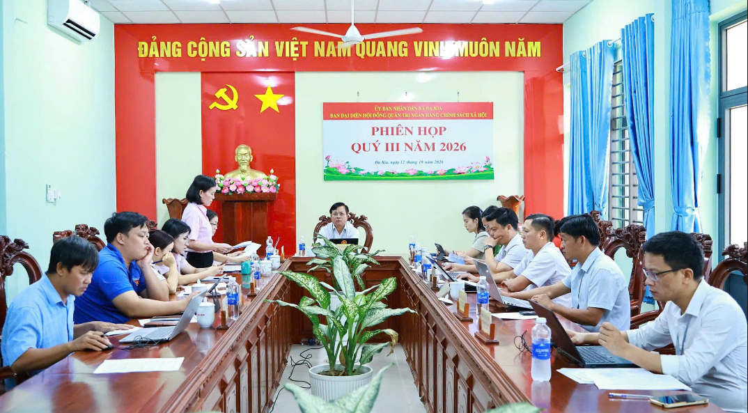 Phiên họp HĐQT NHCSXH Đa Kia